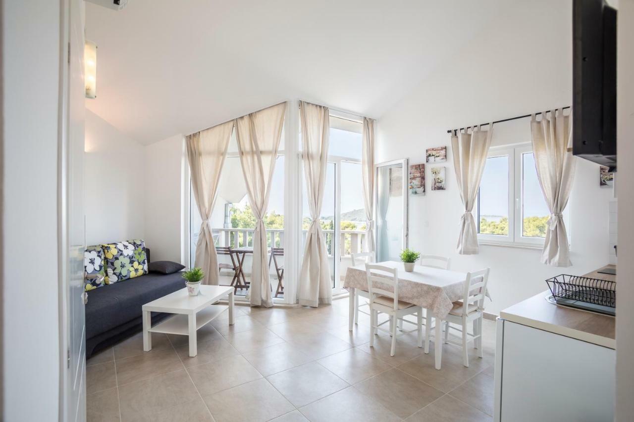 Apartmani Mariela Maslinica Ngoại thất bức ảnh