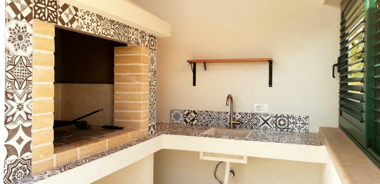Apartmani Mariela Maslinica Ngoại thất bức ảnh